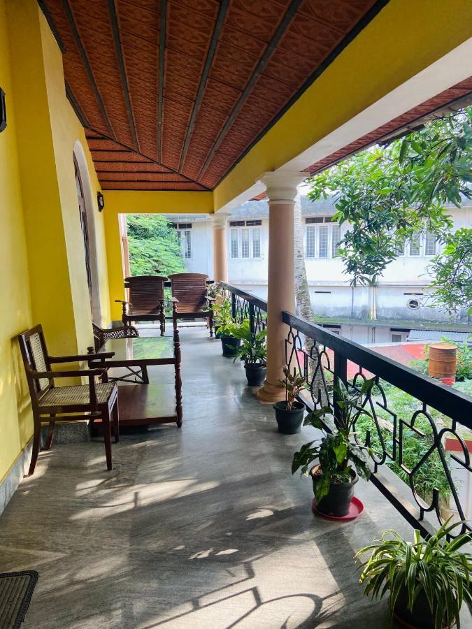 Ballard Bungallow Kochi Exterior photo